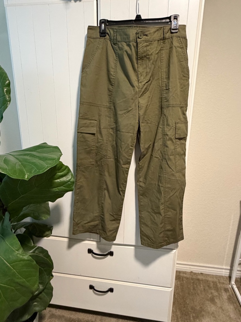 018 Olive Cargo Pants with Utility Pockets   SZ XXL